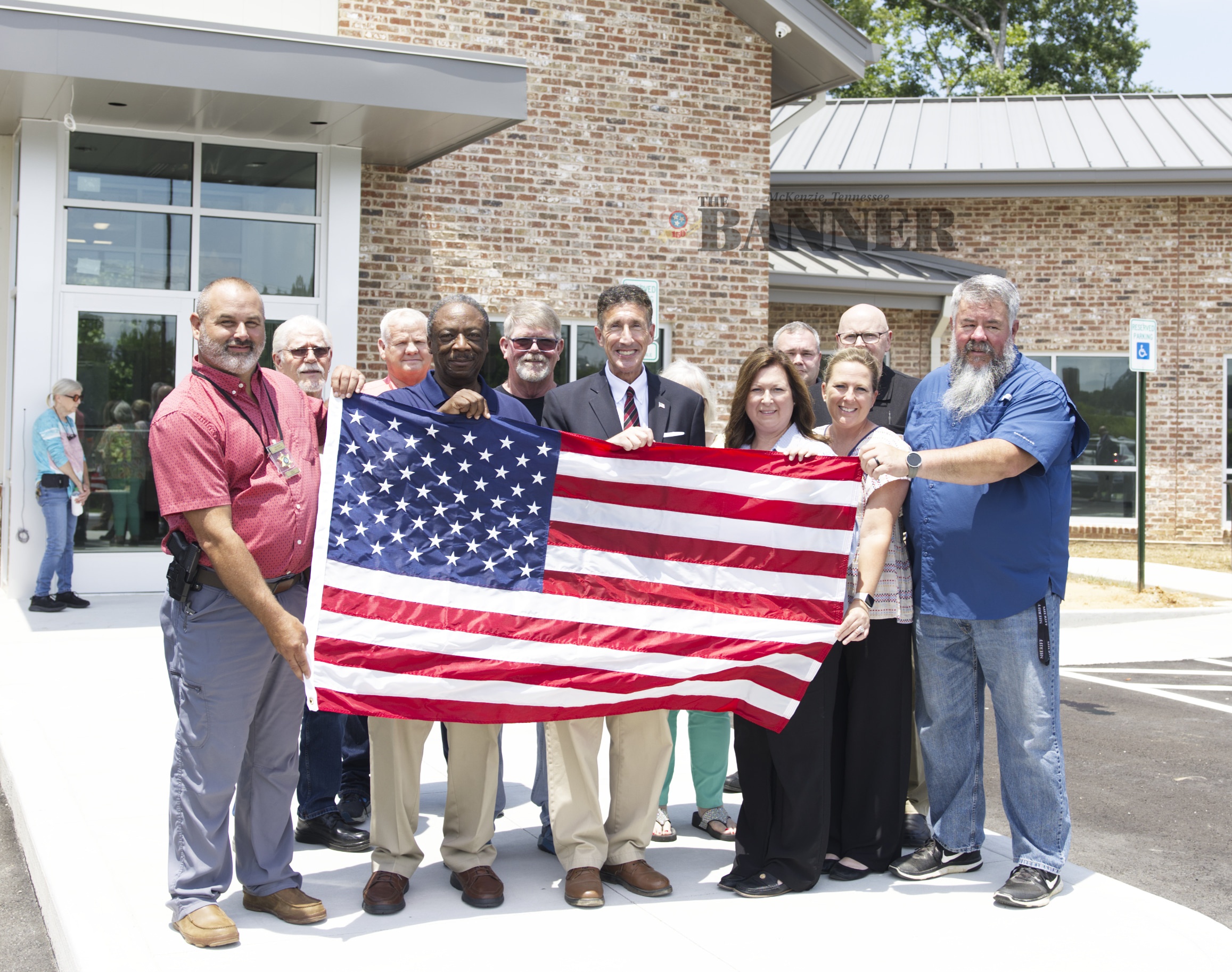 Kustoff Gifts Flag Flown at U.S. Capitol to New E911 Complex