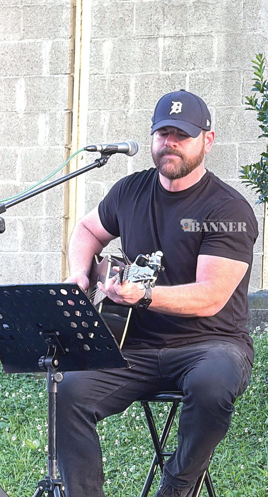 Johnny Mac Performs in McKenzie