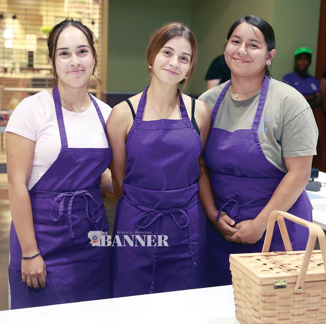 Bethel’s Culinary Heat: Student Teams and Faculty Face Off in "Chopped: Bethel Edition"
