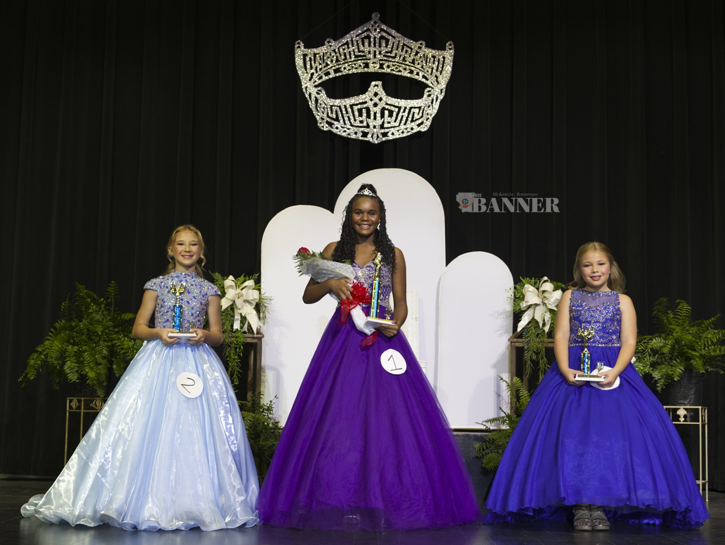 web2-CC-Junior-Fairest-Court-5F6A8363