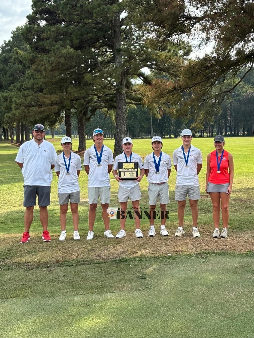 McKenzie Golf Sweeps District Titles