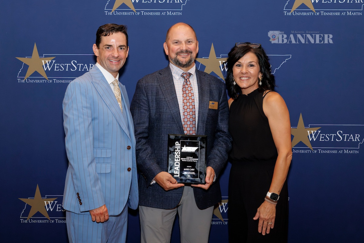 Mike Cary Awarded C. P. Boyd Leadership Award