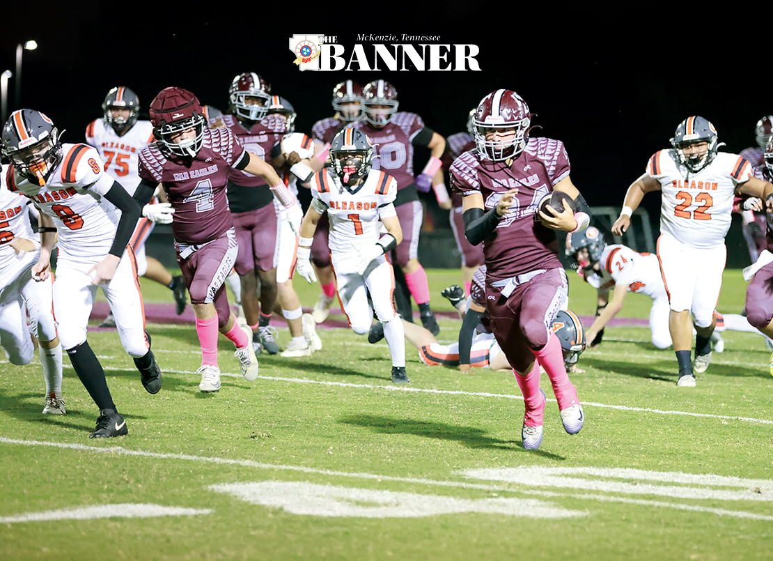 War Eagles Shut Out Gleason 32-0 for First Win of Season
