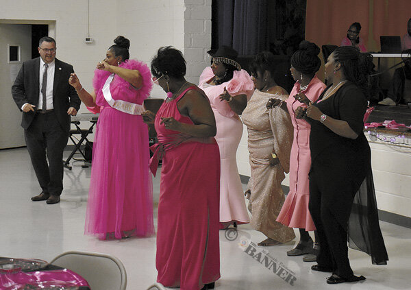 20241021-154046-bfd-web2-Webb-Pink-shuffle-DSC_0097.jpg