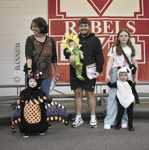 20241028-152013-d53-web2-MES-Fall-Fest-0-2-DSC_0118.jpg