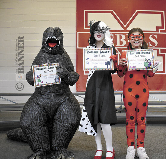 20241028-152016-3a1-web2-MES-Fall-Fest-Fourth-Grade-DSC_0153.jpg