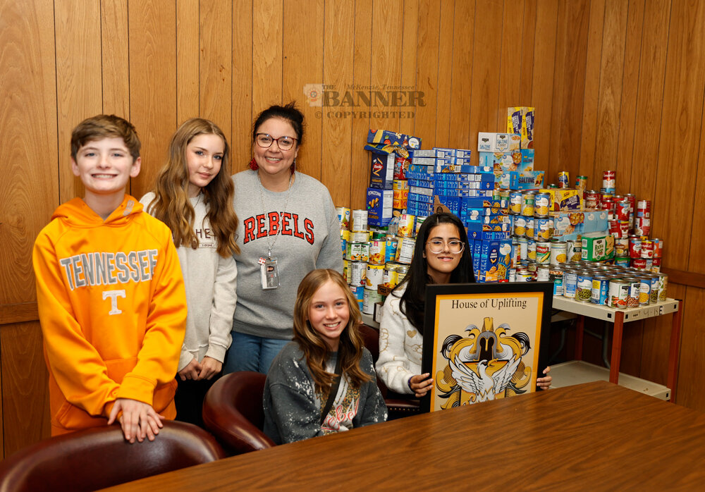 Middle School Students Support Those in Need