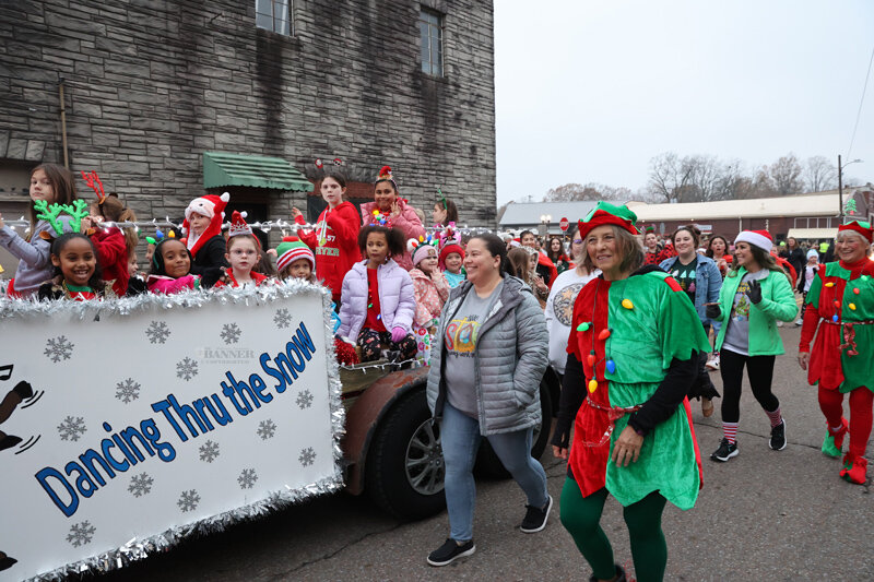 McKenzie’s Hometown Christmas is This Week + More Holiday Events