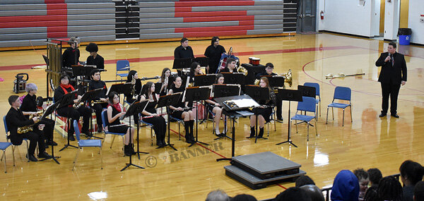 McKenzie Bands Present ‘The Sounds of the Season’
