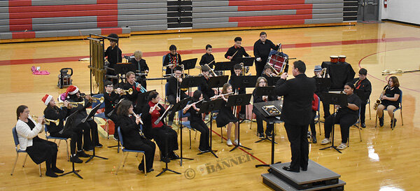 20241222-111344-627-web2-McK-Band-6th-DSC_0033.jpg