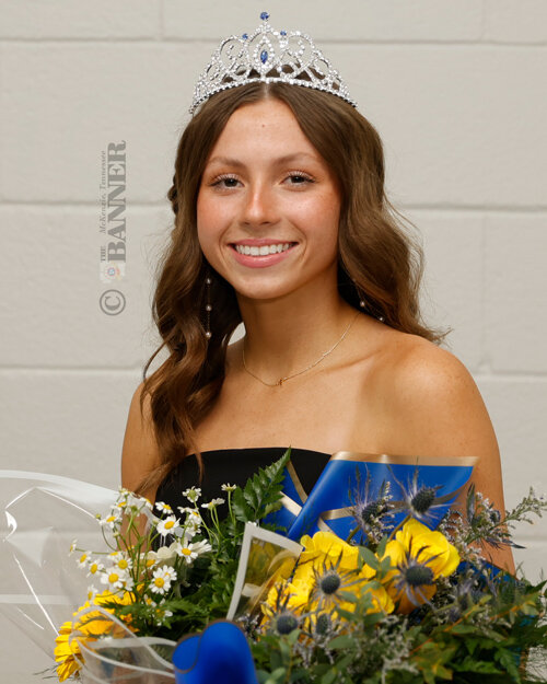 20250127-134049-f3f-web2-hhs_homecoming_queen_61A6591.jpg