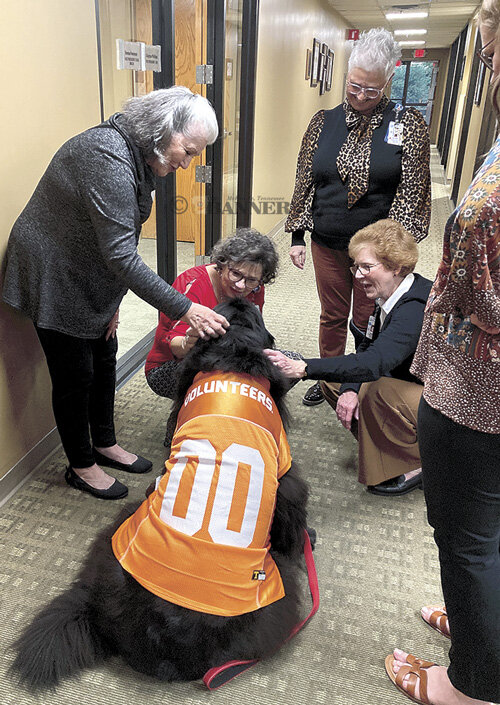 West Tennessee Healthcare Expands Dog Therapy Program to Henry County Hospital