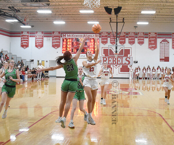 Lady Rebels Handle Houston County, Advance to Championship