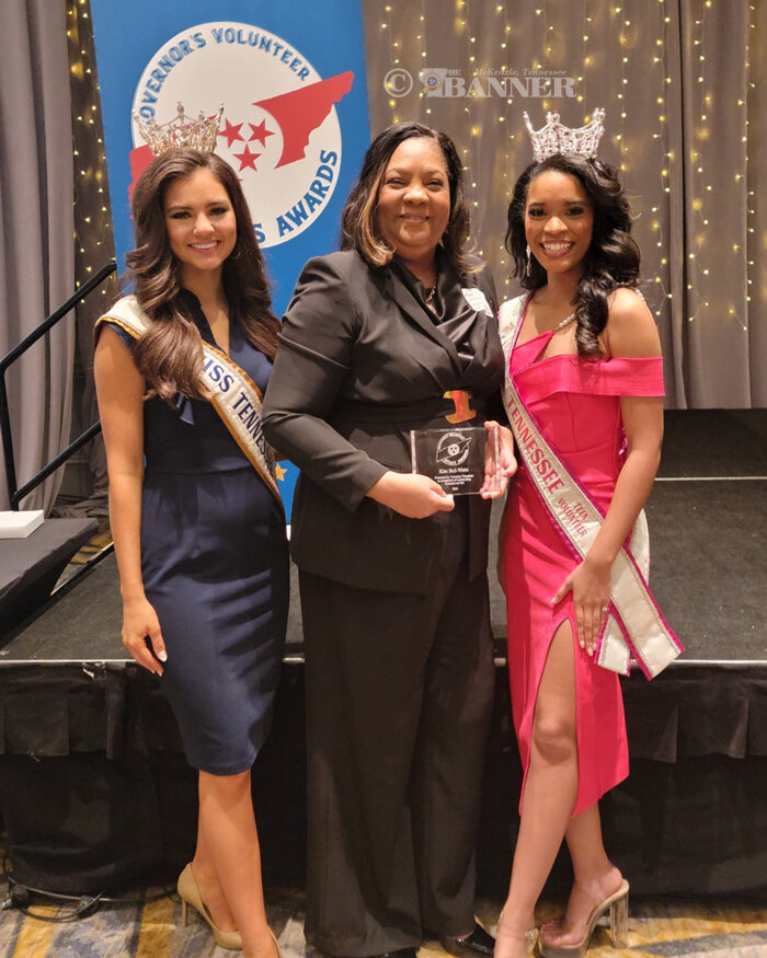 20250225-123341-ce1-web2-Kim-Bell-Stars-Awards1.jpg