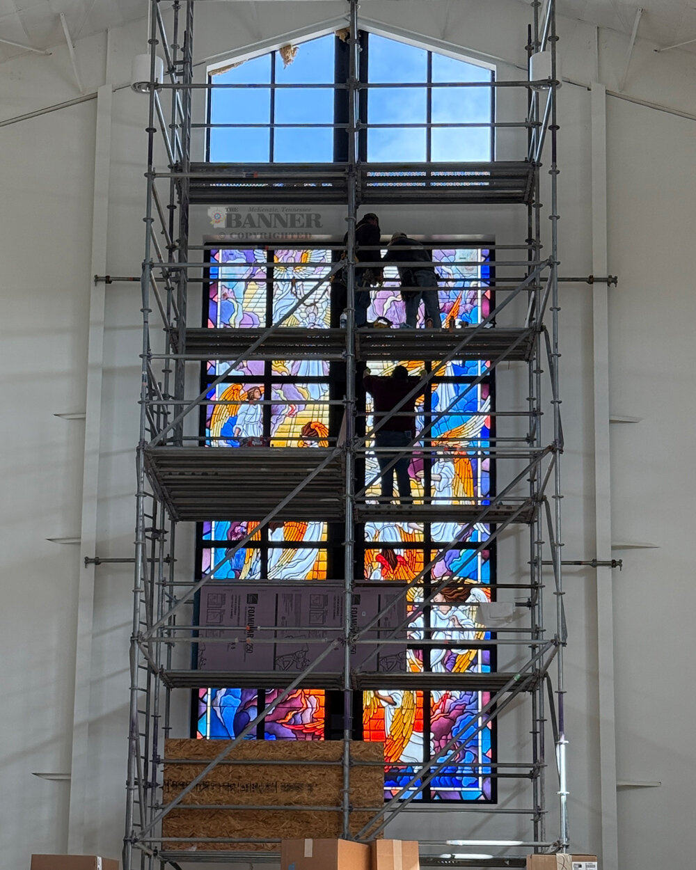 Stained Glass Window Installed in Bethel University’s New Chapel