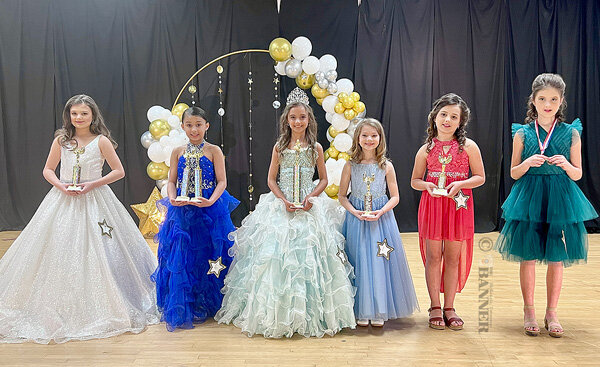 20250310-183108-4d6-web2-WCES-royalty-JrMiss.jpg
