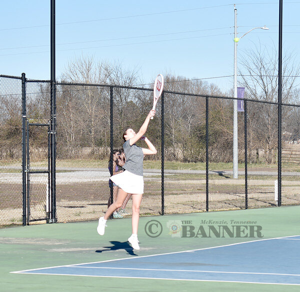 20250317-144339-b6d-web2-UCatMHS-tennis-Beveridge-DSC_0018.jpg