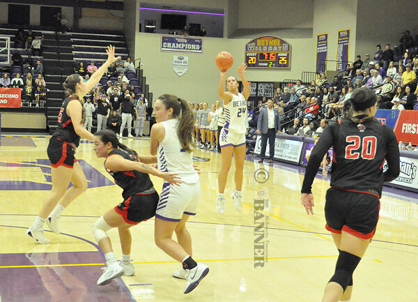20250317-152300-786-web2-LadyCats-MadisonH-DSC_0165.jpg
