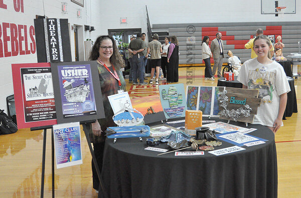 20250317-144334-656-web2-MHS-8th-Art-DSC_0009.jpg