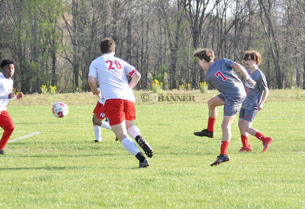 20250404-151228-c37-web2-CBurgatMHS-Soccer-Garcia-DSC_0045.jpg
