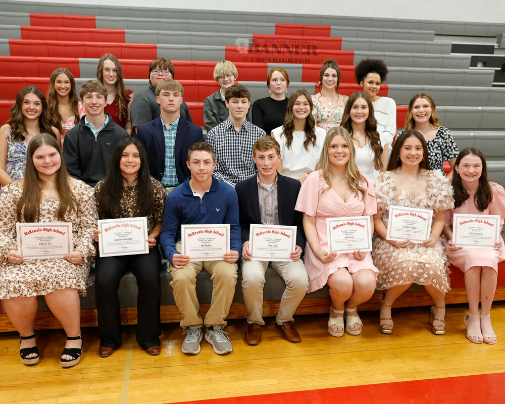 20250404-151232-3b4-web2-mhs_honors_freshmen_61A8085.tif.jpg