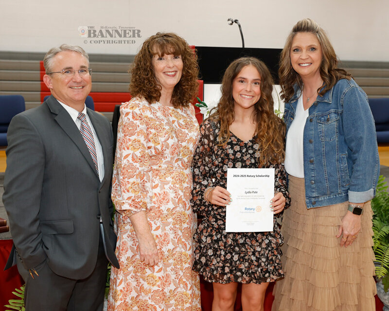20250404-151234-399-web2-mhs_honors_scholarship_61A8065.jpg