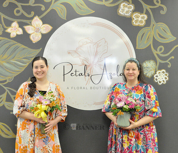 Petals Azola