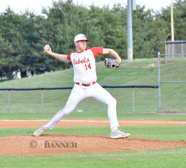 Rebels Sweep Warriors in Home-Away Set