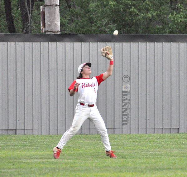 20250421-193342-258-web2-McEatMHS-BB-Gordon-DSC_0114.jpg
