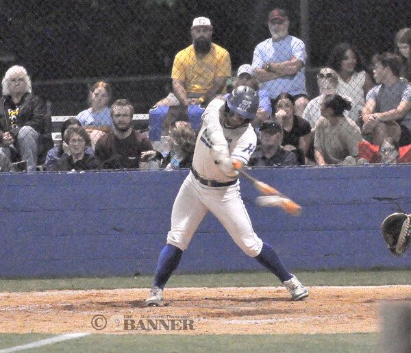 20250502-125923-4e9-web2-CAMatHHS-BB-GrayEubanks-DSC_0048.jpg