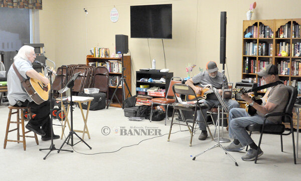 20250512-135152-7de-web2-Senior-Center-Jam-Session-DSC_0116.jpg