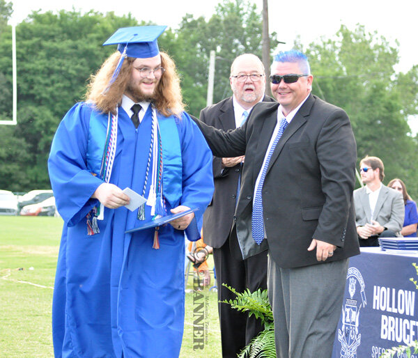 20250519-162844-f3f-web2-HRB-grad-Smothers-DSC_0755.jpg