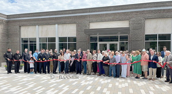 Dresden Opens New Municipal Complex