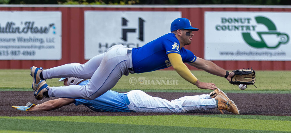 20250530-165107-fb4-web2-HHS-LAKE-Eubanks-Lunge---6K8A7957.jpg