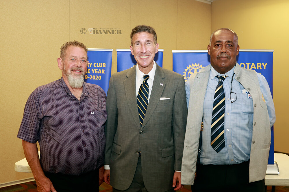 Congressman Kustoff Addresses McKenzie Rotary Club