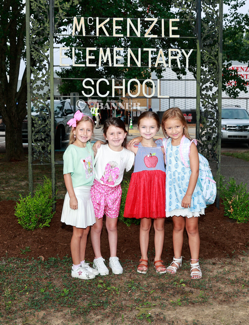 20250811-105321-f38-web2-mes-first-grade_61A1833.jpg