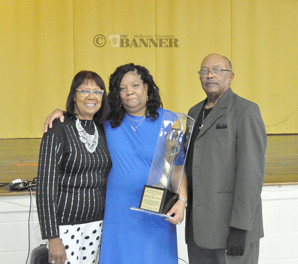 20250901-134509-37c-web2-Webb-Kim-statue-DSC_0330.jpg