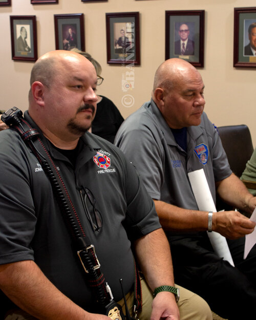 Town, County Fire Depts. Sign Auto-Aid Agreement