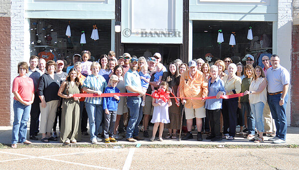 Silly Goose Hosts Grand Opening, Ribbon-Cutting