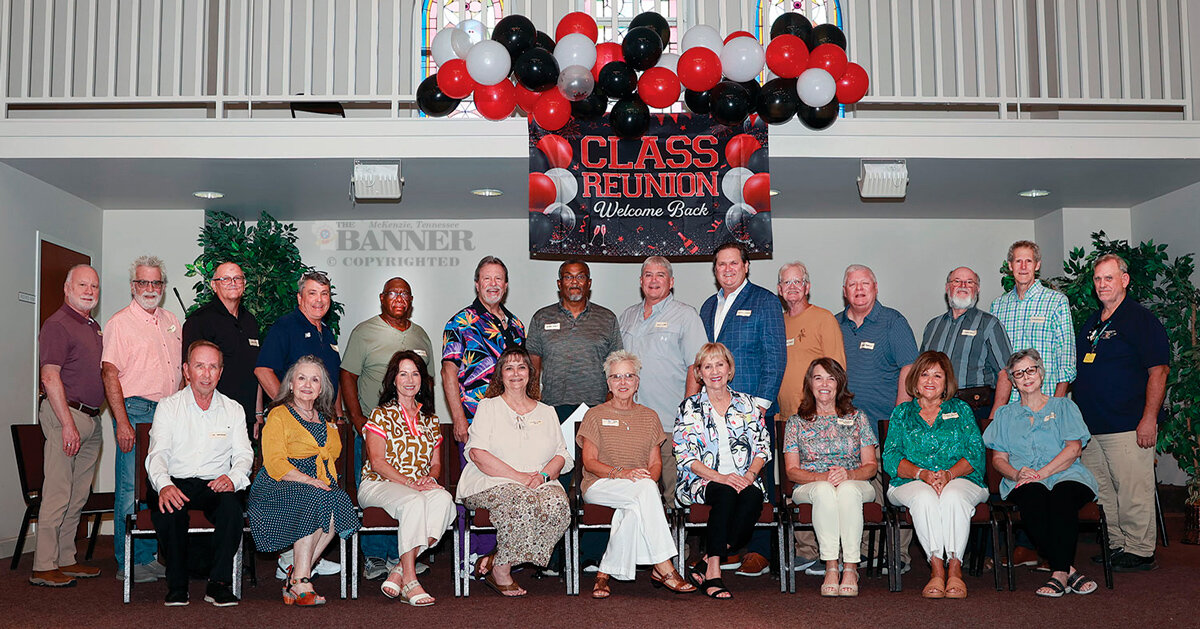 McKenzie Class of 1975 Holds Reunion