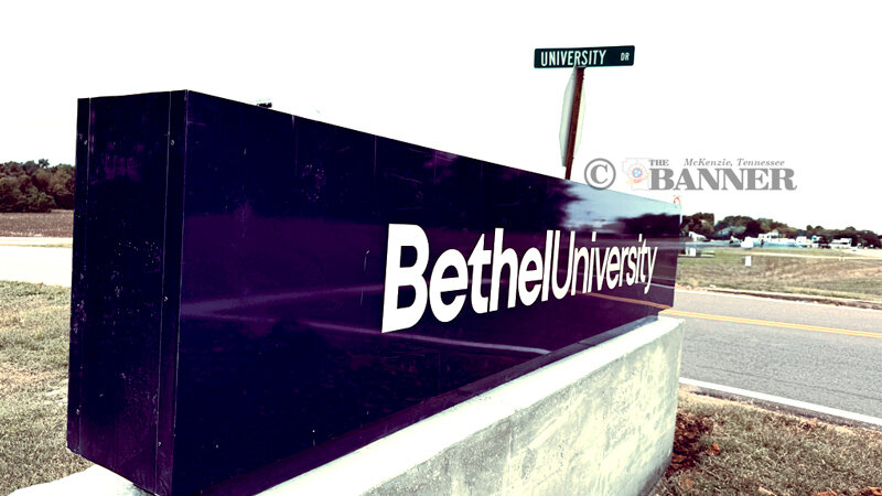 Bethel Installs New Signage on University Drive