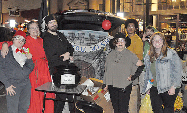 20251028-124207-1af-web2-McK-Boo-trunk-PrincessBride-DSC_0053.jpg