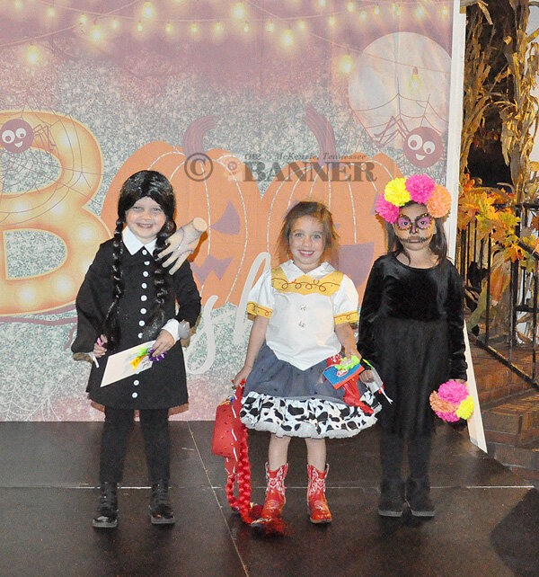 20251028-124206-53d-web2-McK-Boo-costume-SmallSpooks-DSC_0033.jpg
