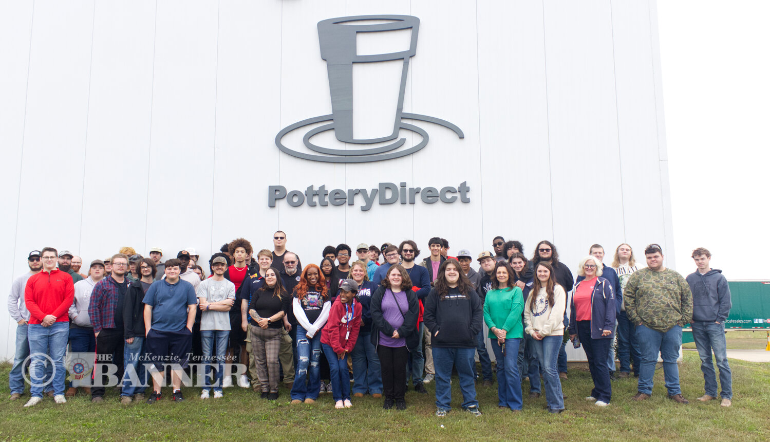 20251029-161229-880-web2-tcat-pottery-direct-group_MG_4887.jpg