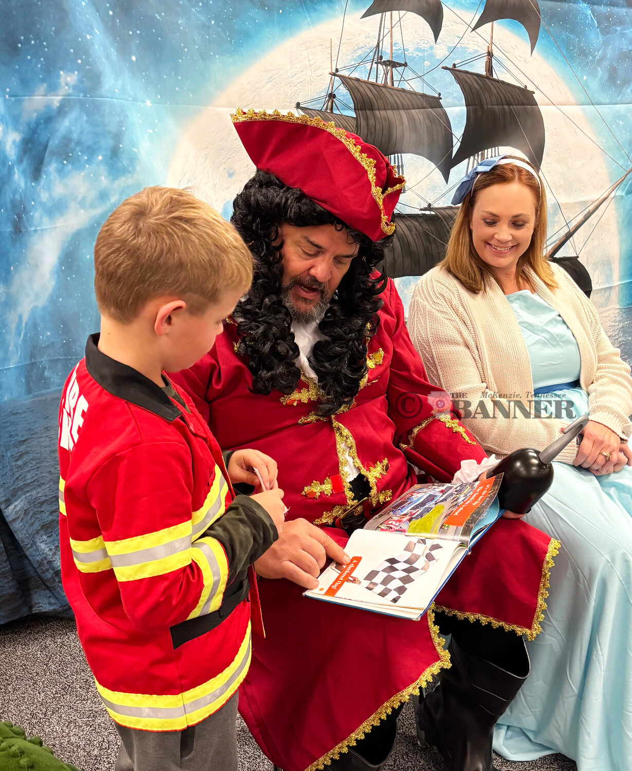 20251104-103726-b42-web2-MES-Reading-Night-Pirate-IMG_3499.jpg