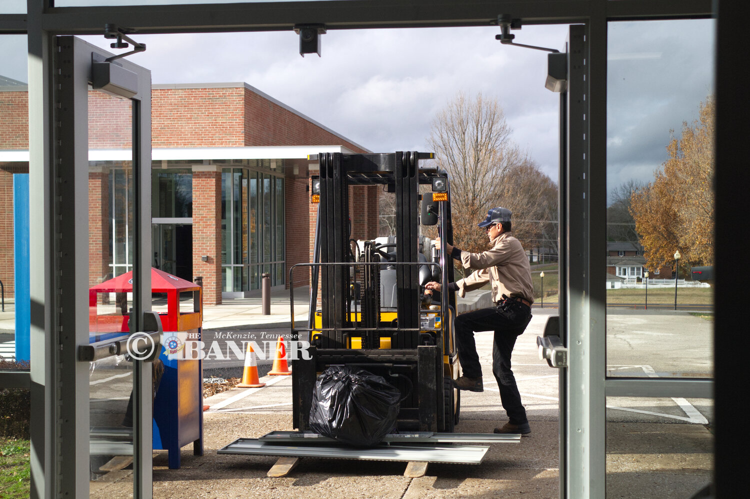 20251201-105322-c25-web2-TCAT-Jack-Bragg-Forklift_MG_5540.jpg