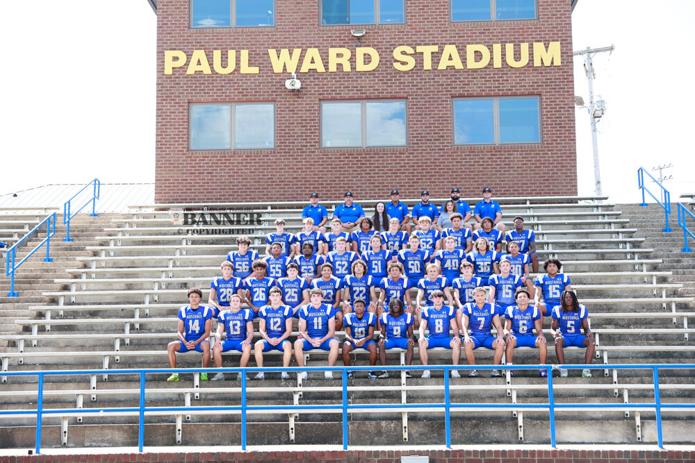 20251202-114211-6fb-web2-HHS-team_61A2026.jpg