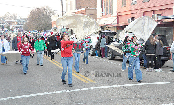 20251216-132225-b14-web2-McK-parade-band-DSC_0439.jpg
