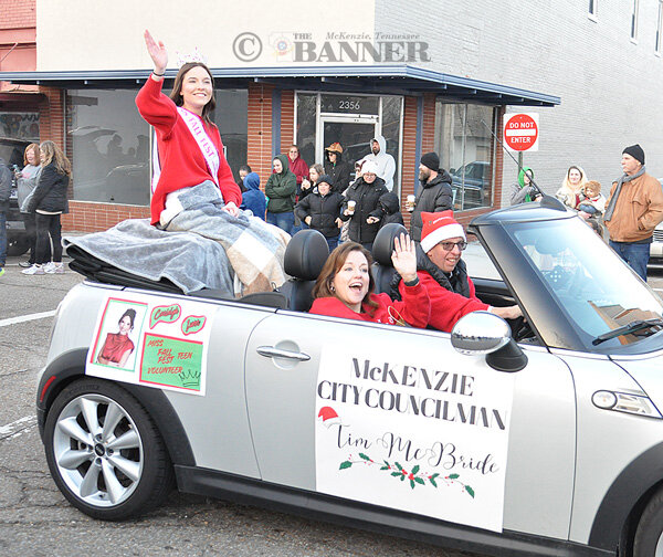 20251216-132234-43d-web2-McK-parade-Lunn-DSC_0352.jpg