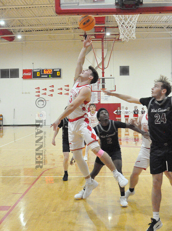 Lady War Eagles, Rockets Claim Wins